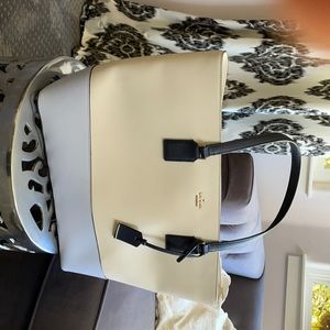 Kate Spade Medium Harmony. Cement/morning glory LIKE NEW.  Dust cloth included